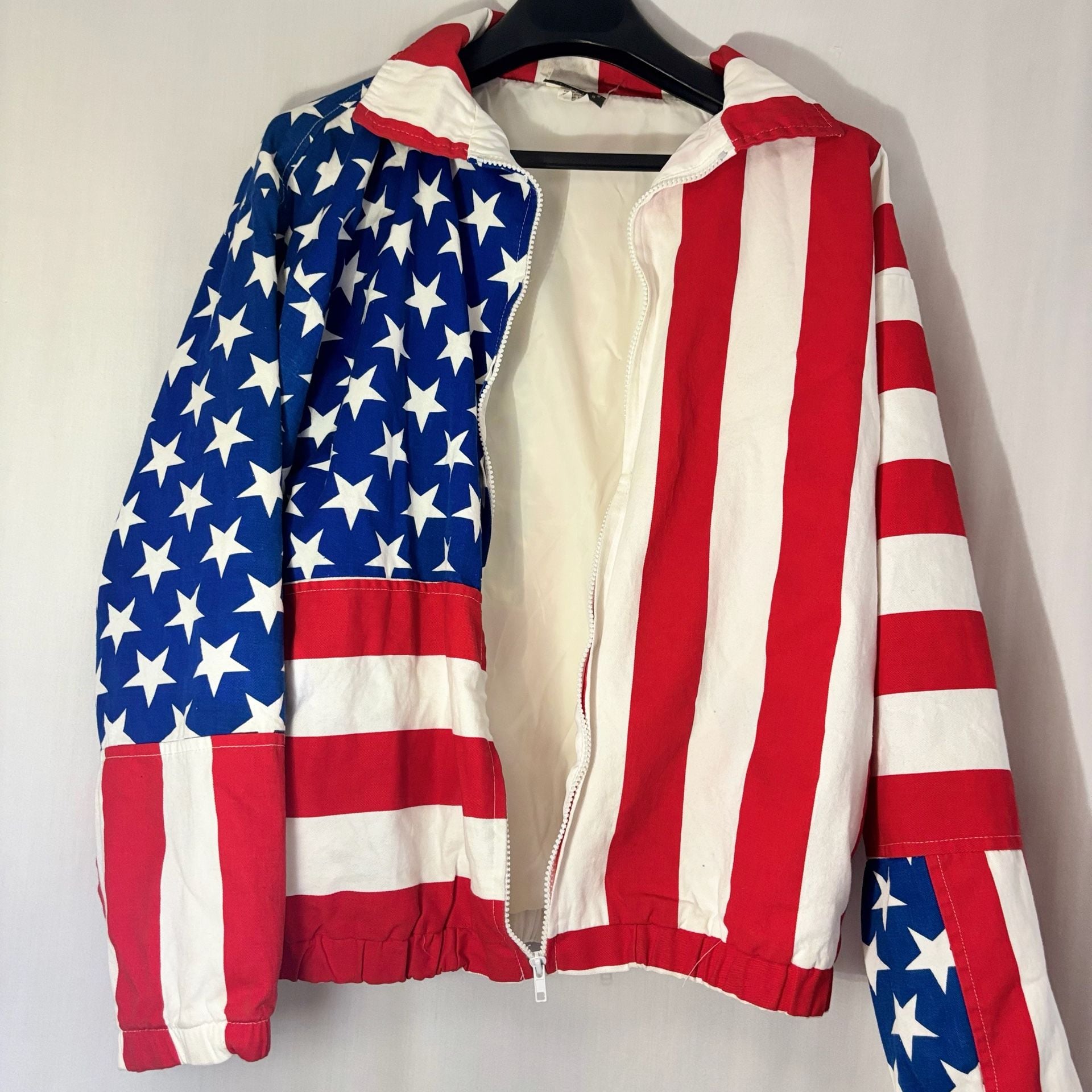 Carabella Collection Vintage American Flag Print Zip-Up Bomber Jacket 5