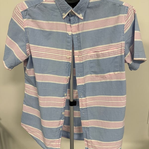 Old Navy The Classic Shirt Slim Fit Short Sleeve Button Down Striped Shirt