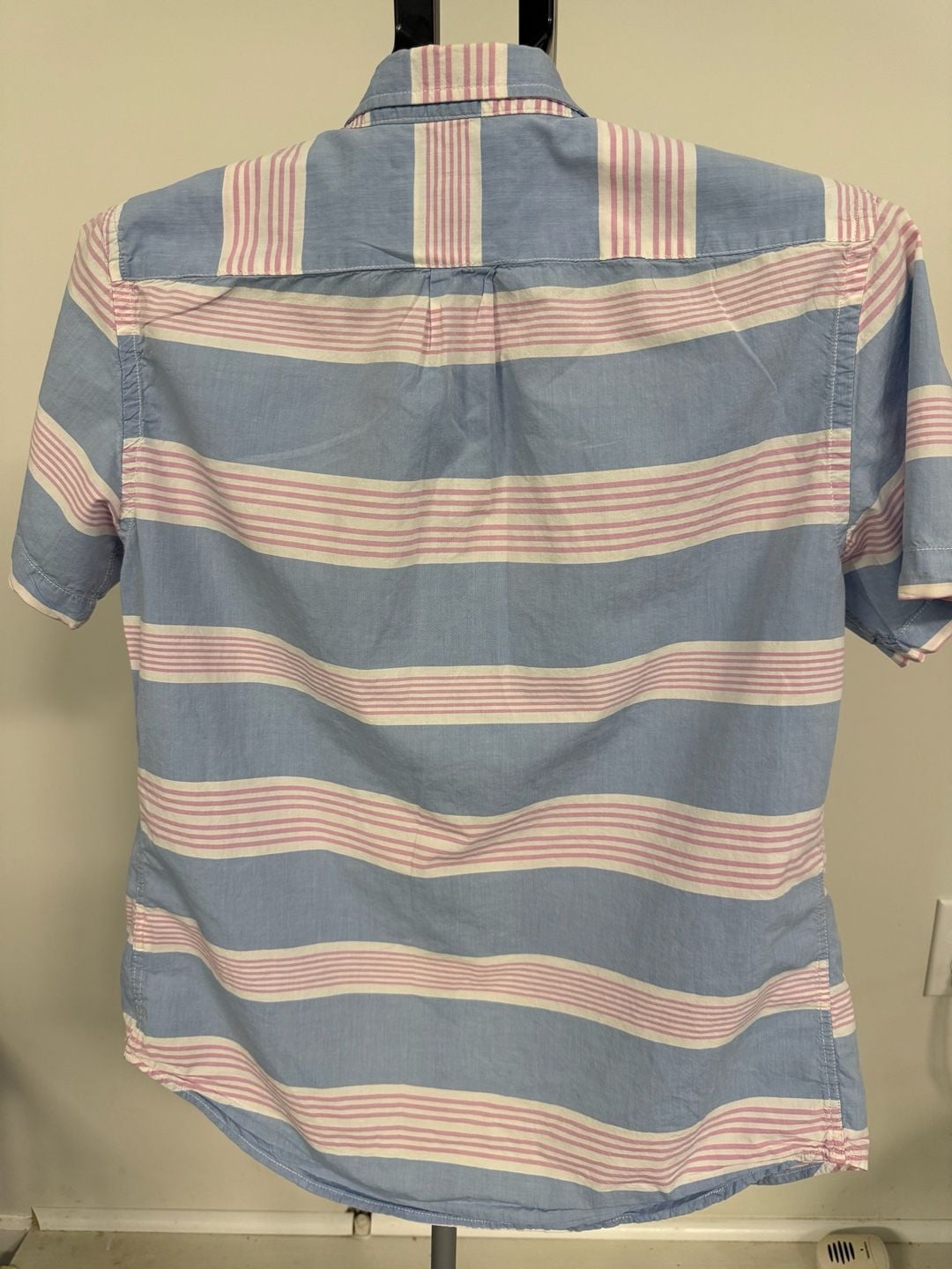 Old Navy The Classic Shirt Slim Fit Short Sleeve Button Down Striped Shirt 3