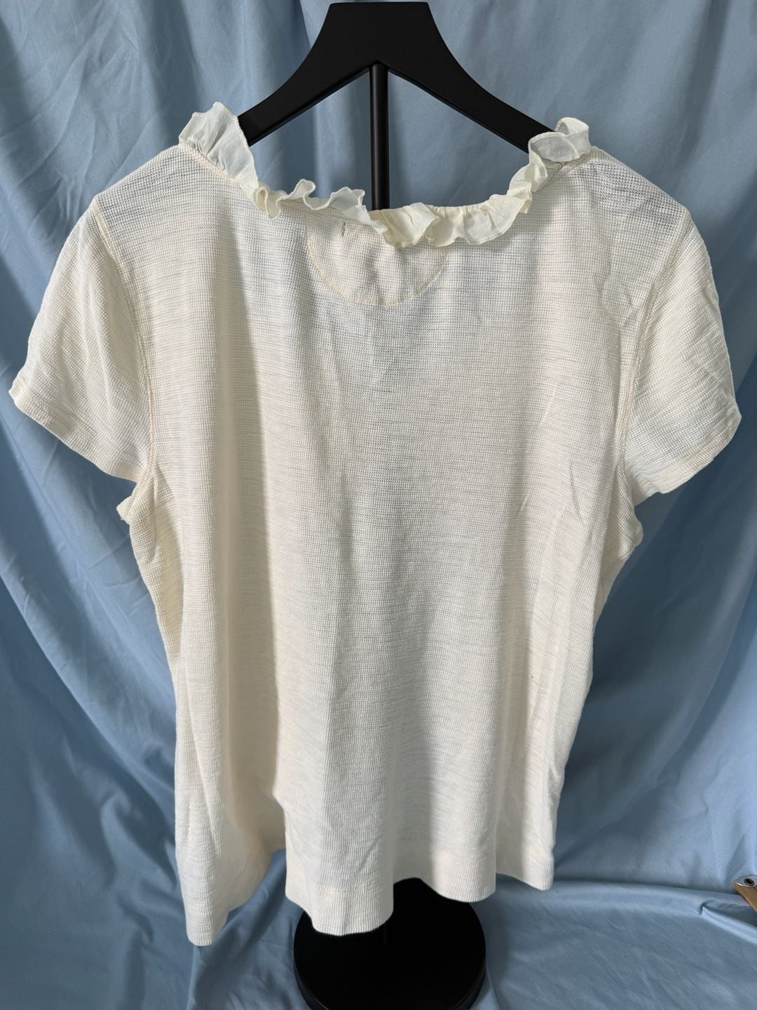 Lauren Jeans Co. Ralph Lauren Women's Cream Waffle Knit Short Sleeve Henley with Ruffle Trim 4