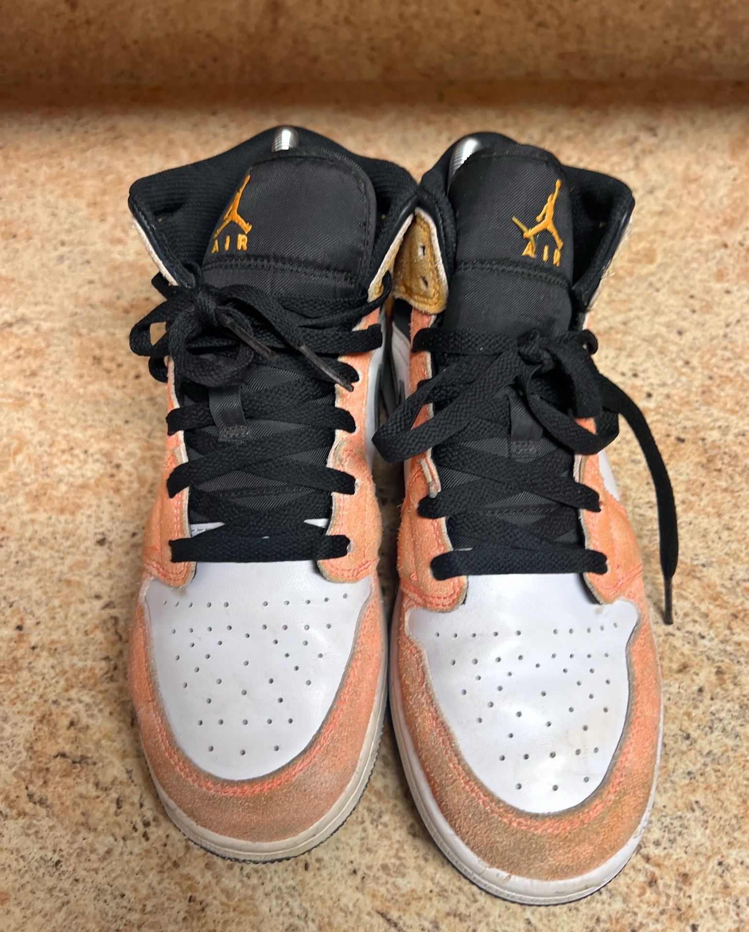 Nike Air Jordan 1 Mid SE 'Flight Club' Magic Ember/Sundial (DX4365-800) 3