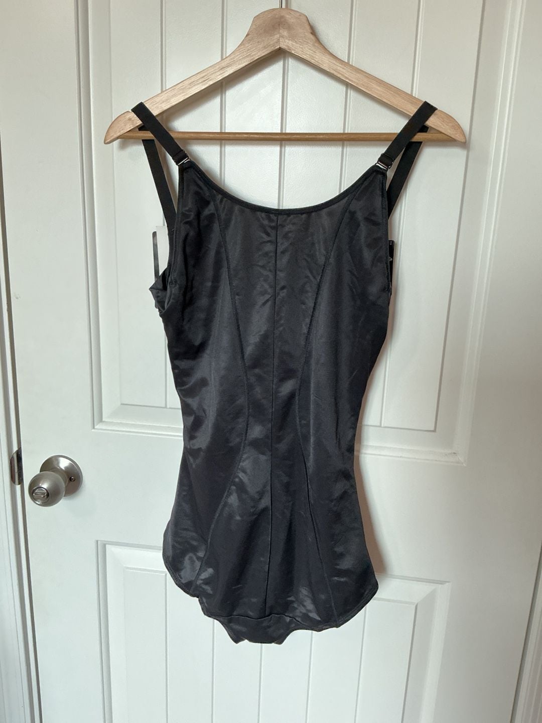 NWT Maidenform Firm Control Wear-Your-Own-Bra Bodybriefer Large Black 3