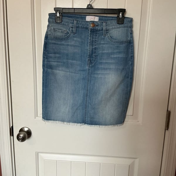 Jen7 for all mankind Medium Wash Denim Pencil Skirt with Raw Hem W28