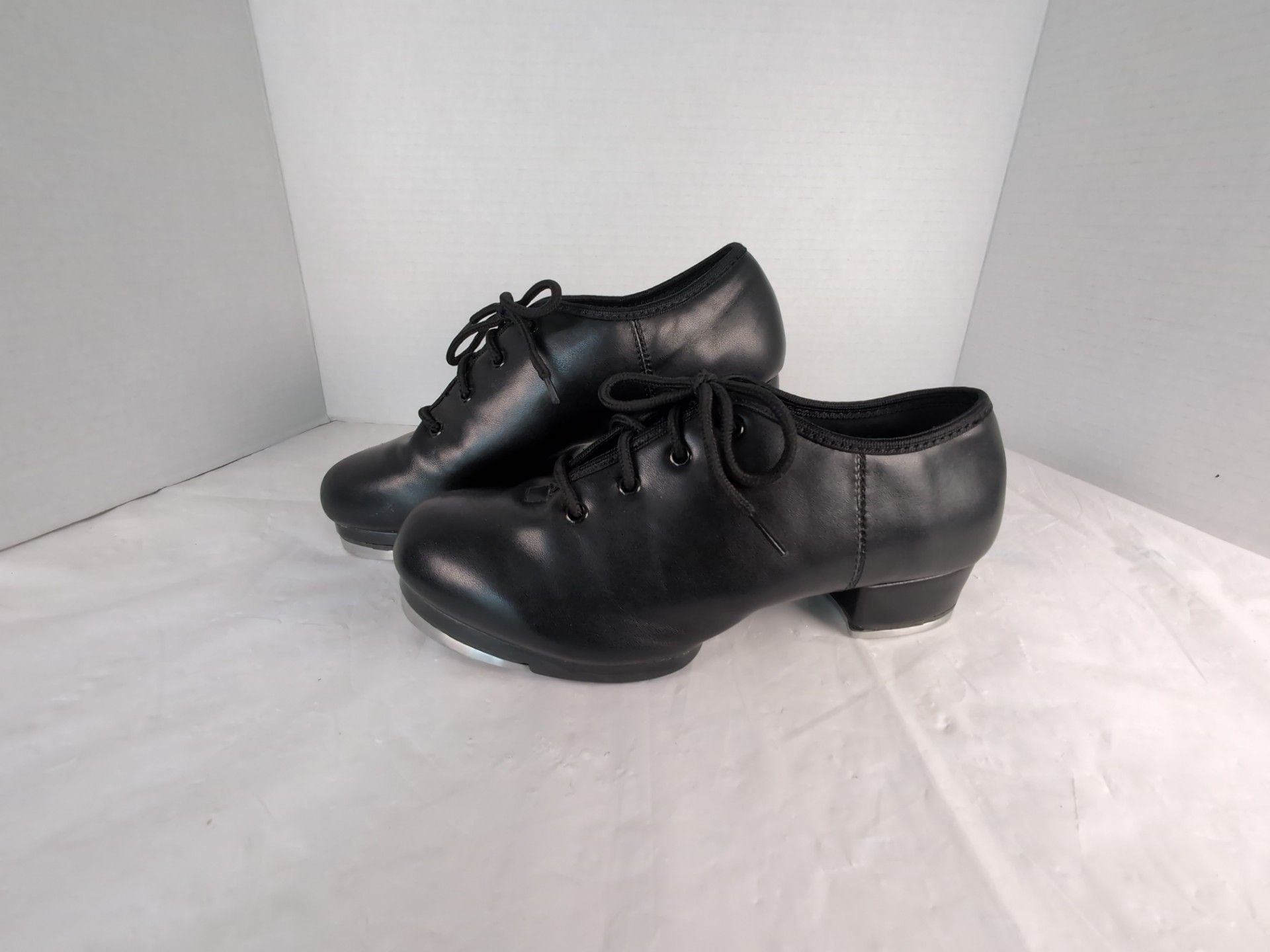 Unisex Lace-Up Black Tap Dance Shoes with Low Heel size W7 2