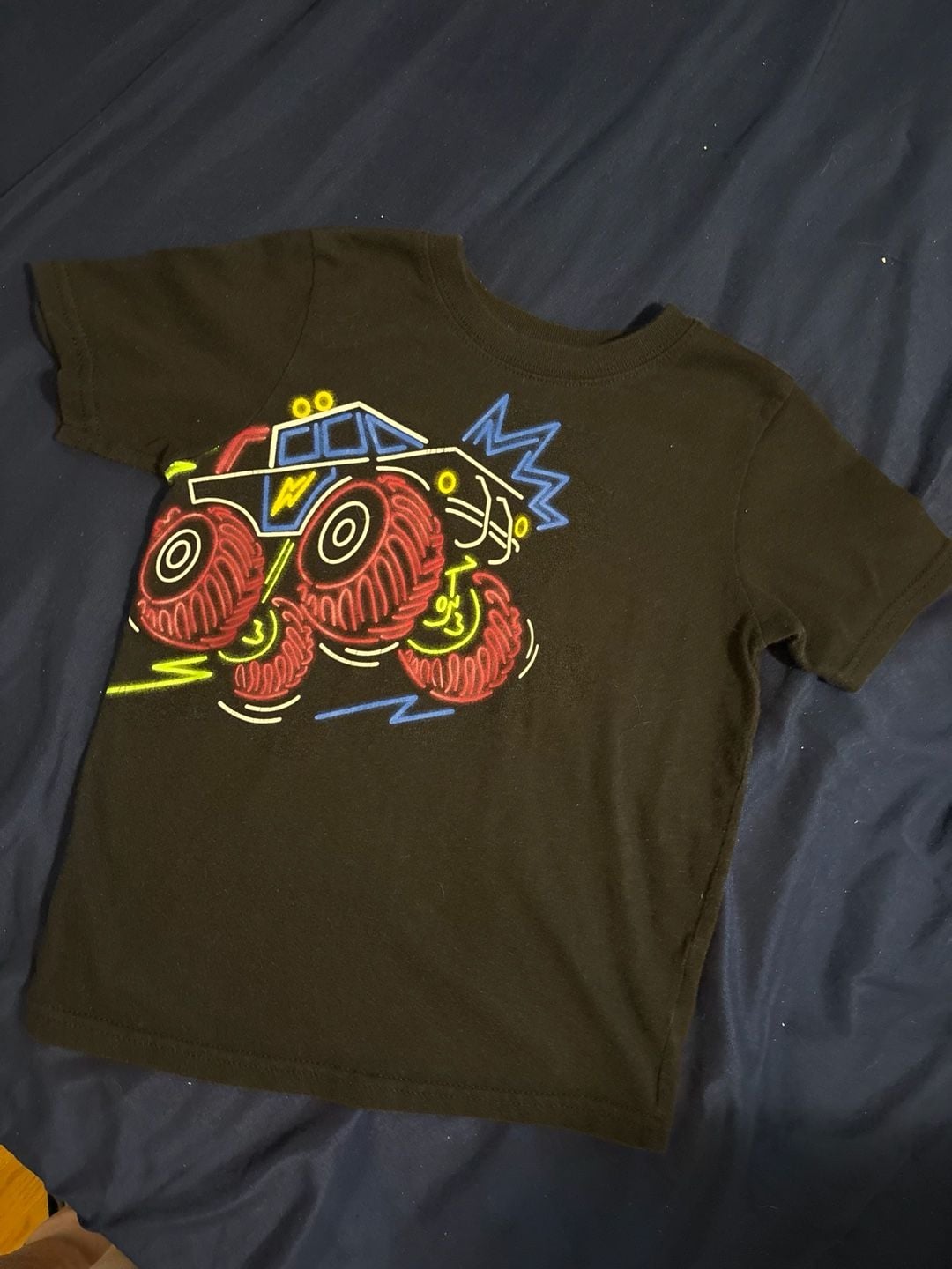 Garanimals Boys 5T Short Sleeve Neon Monster Truck Graphic T-Shirt 2