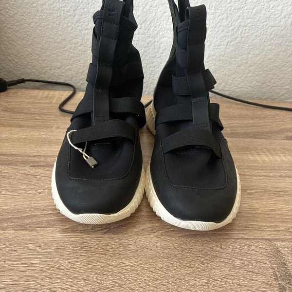 Smeet Italy Women's Black High-Top Zipper Sneakers with Elastic Straps