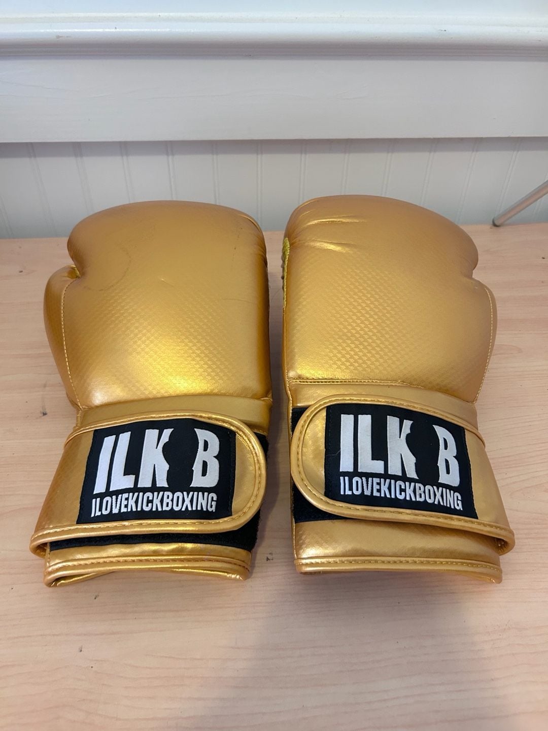 ILoveKickboxing Heritage Gold Boxing Gloves 16oz 1