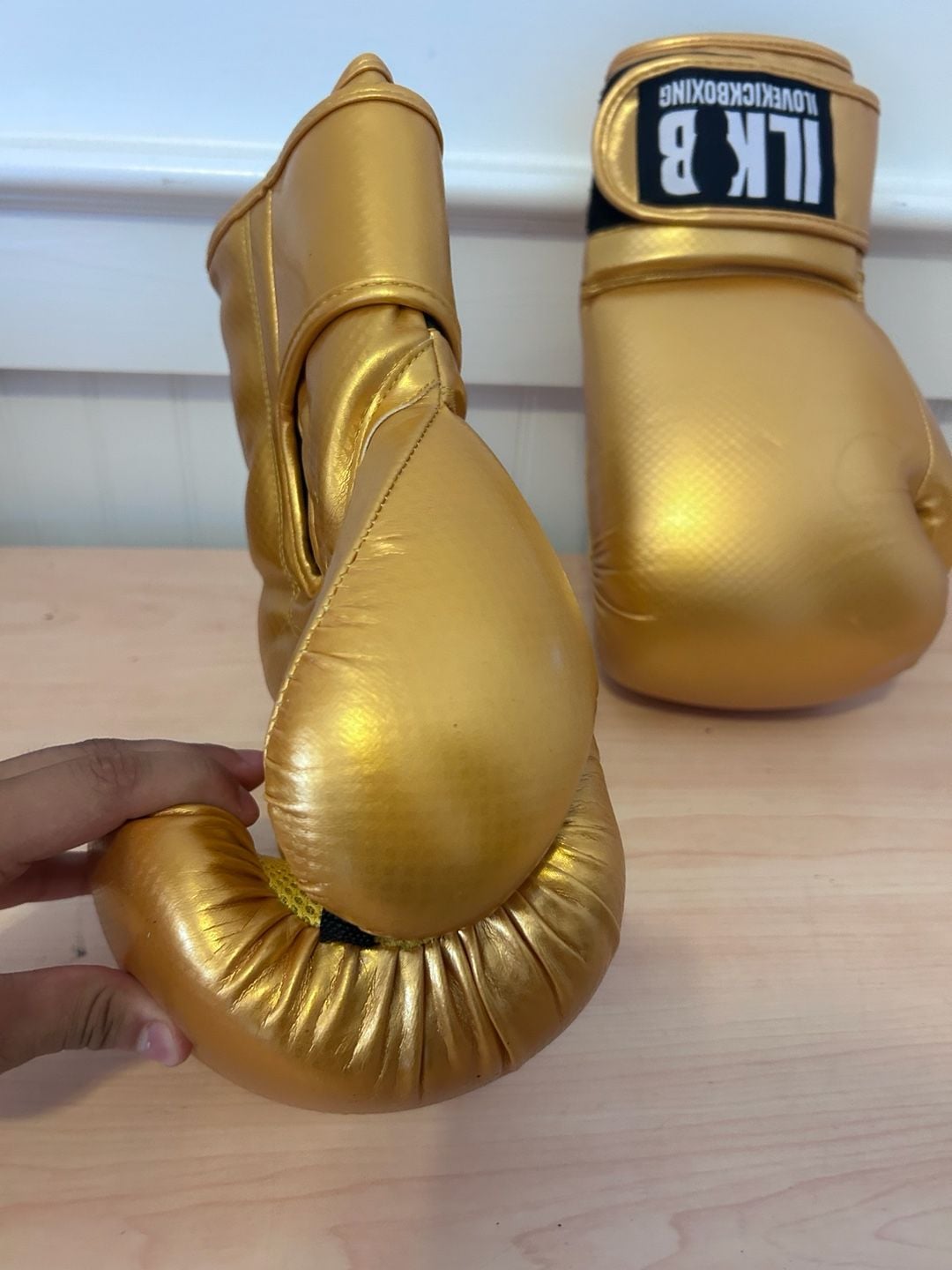 ILoveKickboxing Heritage Gold Boxing Gloves 16oz 6