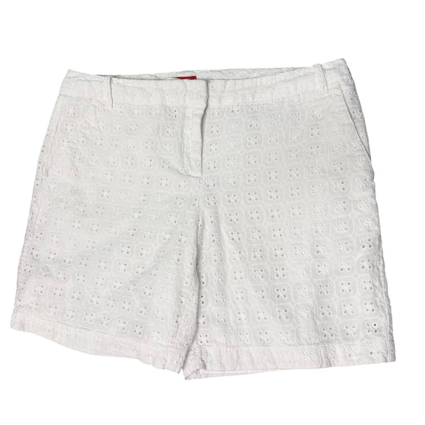Izod Women's Size 6 White Eyelet Textured Lined Shorts 6” Inseam