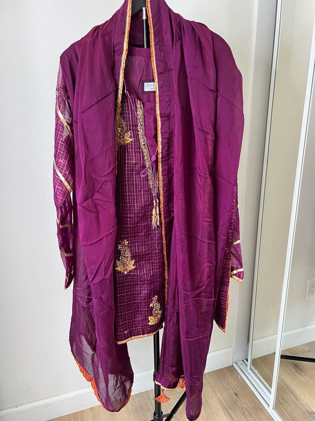 Zaaviay Luxury Pret Embroidered 2-Piece Festive Salwar Kameez Tunic Set 3