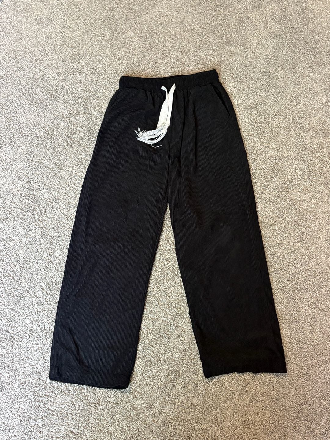 Women's Pleated Wide Leg Drawstring Lounge Pants in Black 3
