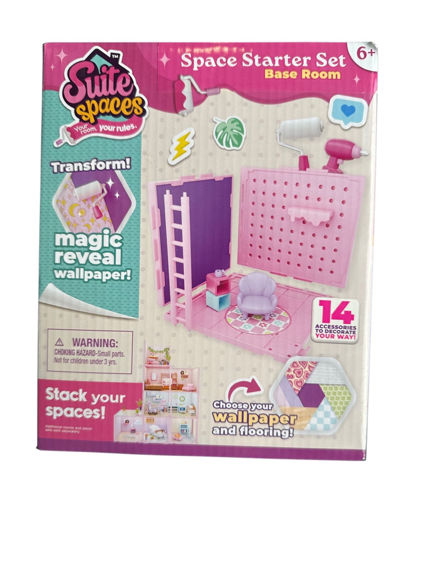 Suite Spaces Space Starter Set Base Room with 14 Accessories 1