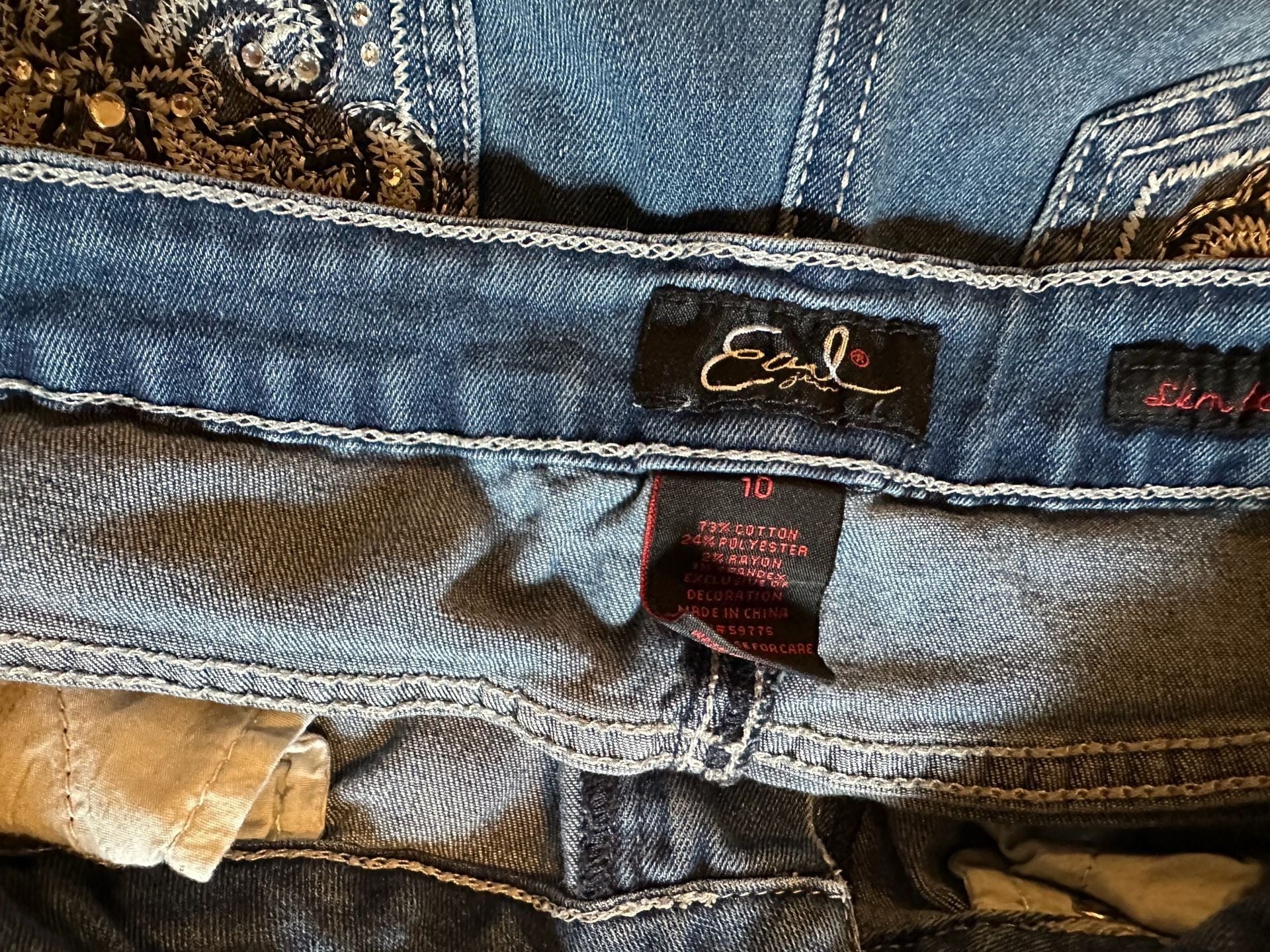 Earl Women's Blue Denim Embroidered Embellished Bootcut Jeans Size 10 4