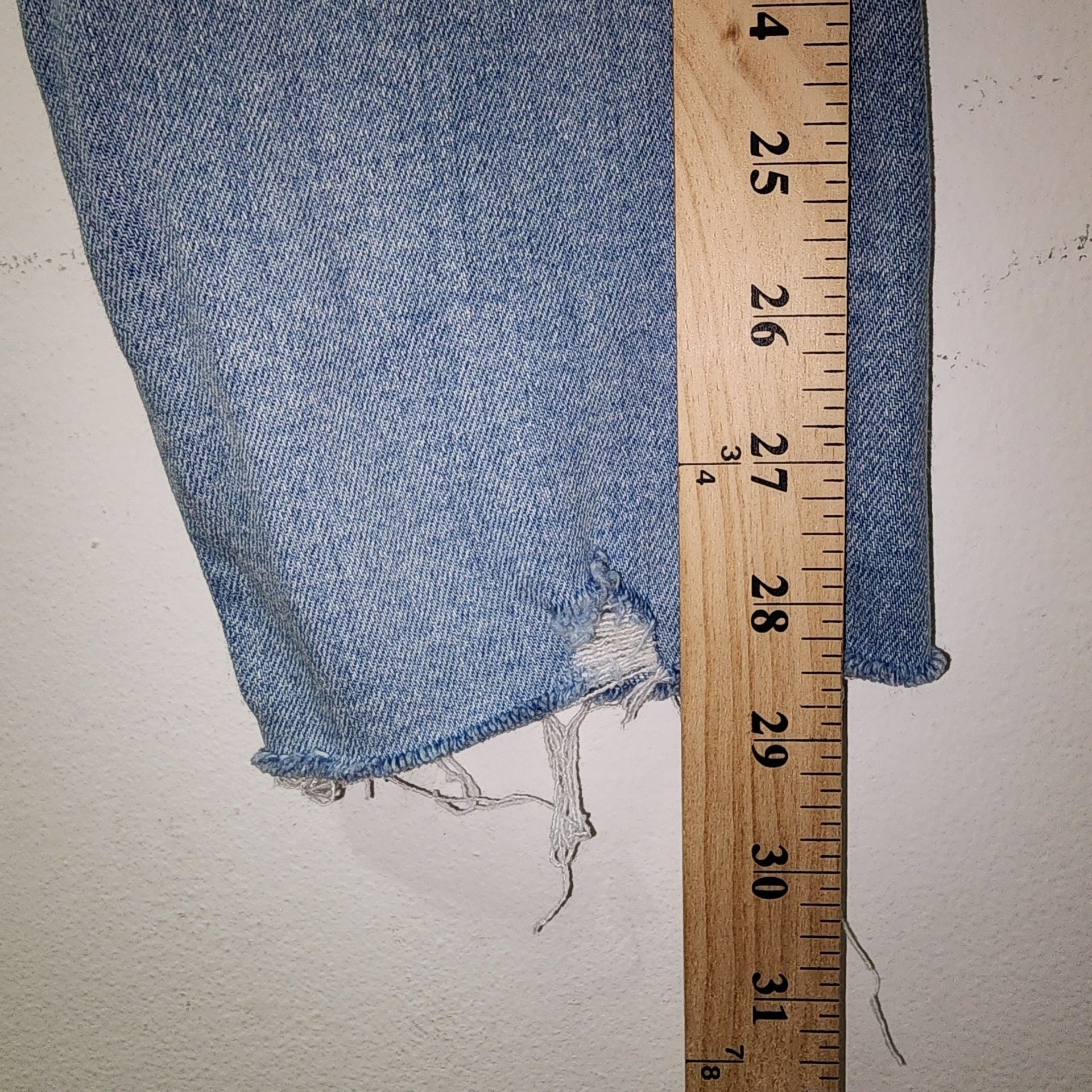 Arizona Jean Co. Women's Distressed Hi-Rise Skinny Jeans Size 17 Light Wash 11