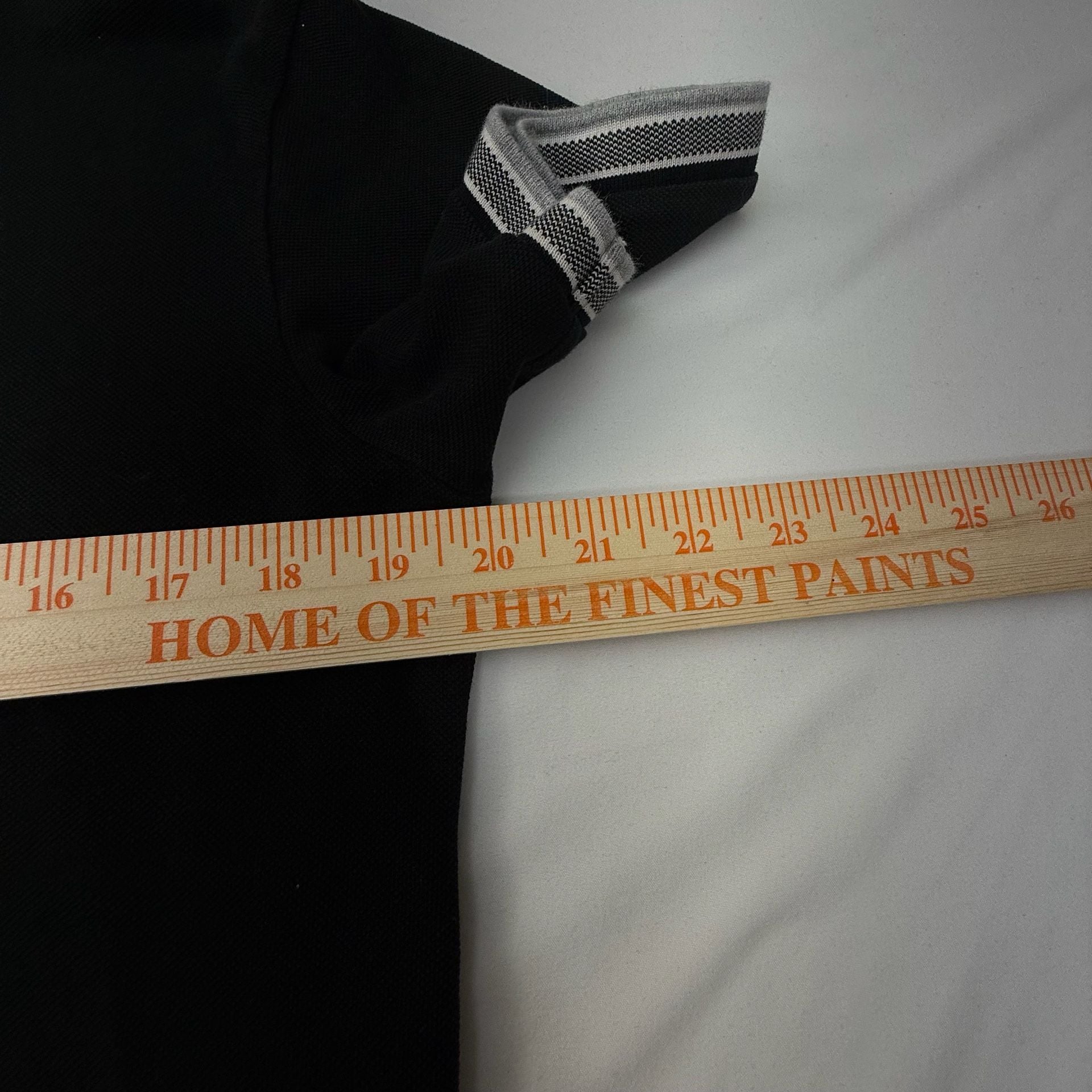 Hugo Boss Men's Black Polo Shirt with Tipped Collar Size L 7