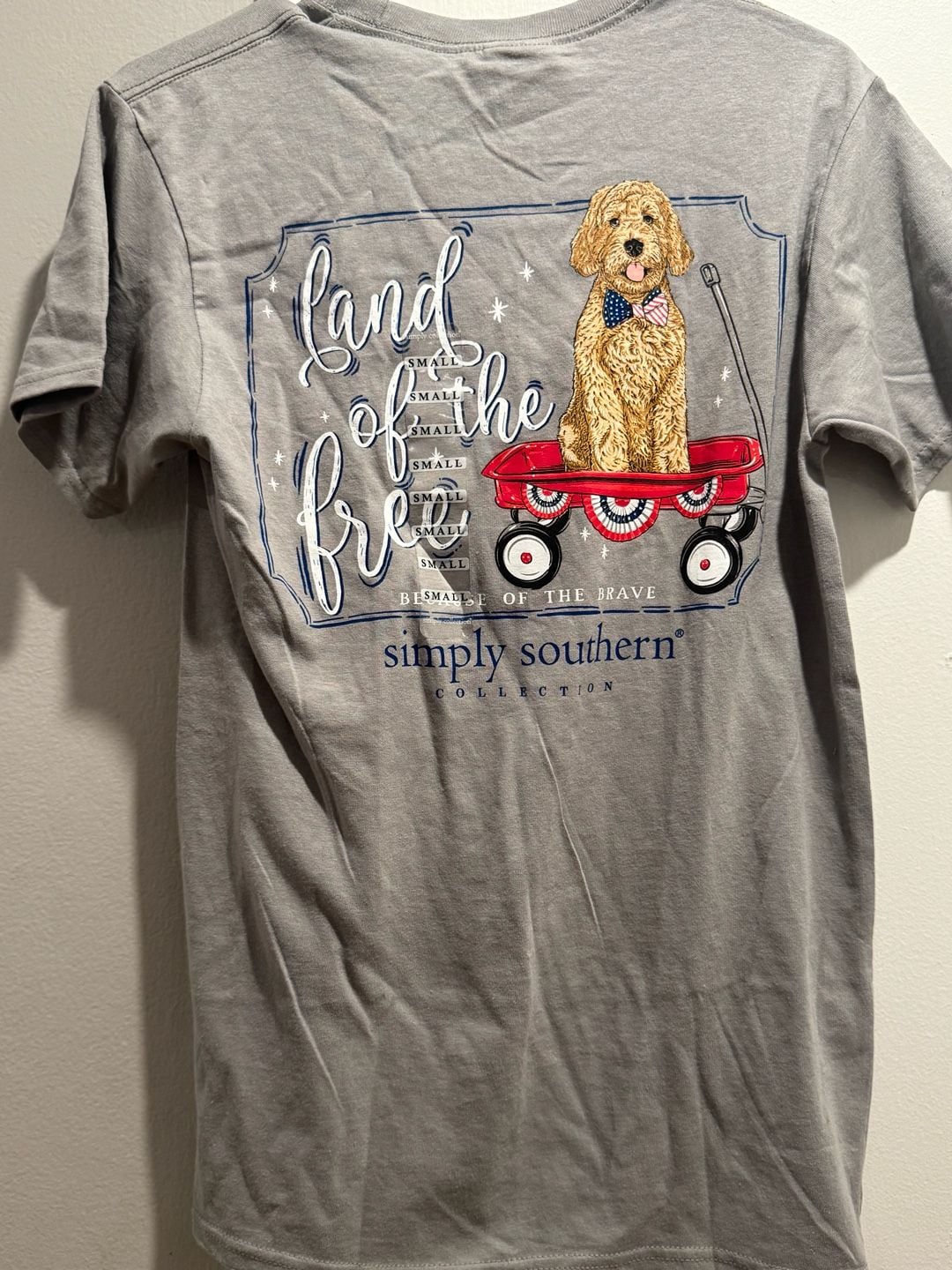 Simply Southern Land Of The Free Patriotic Dog Short Sleeve T-Shirt Gray Small 4
