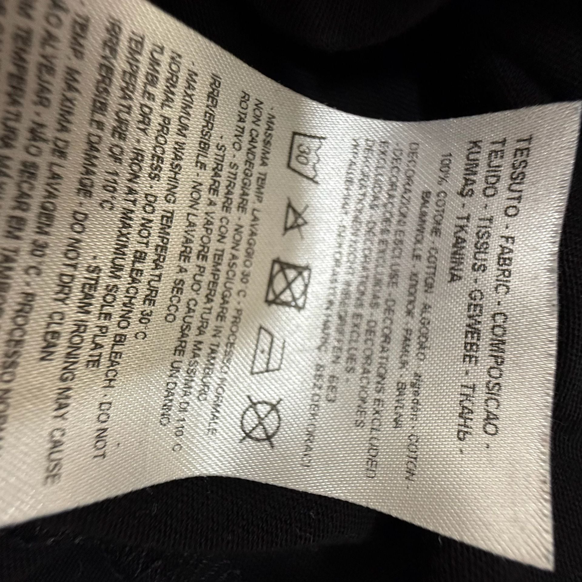 Armani Exchange Men's Black Circle Icon Logo Regular Fit T-Shirt Medium 8