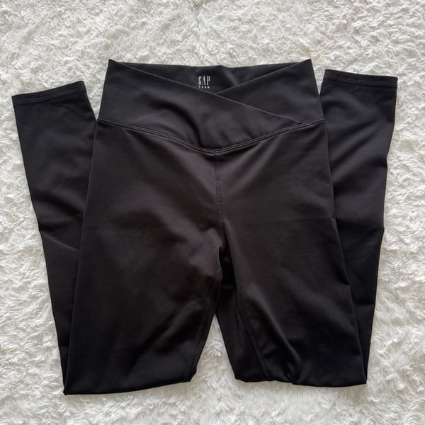 Gap Teen Black Crossover V-Waist Active Leggings Size 10 G-Dry Moisture Wicking