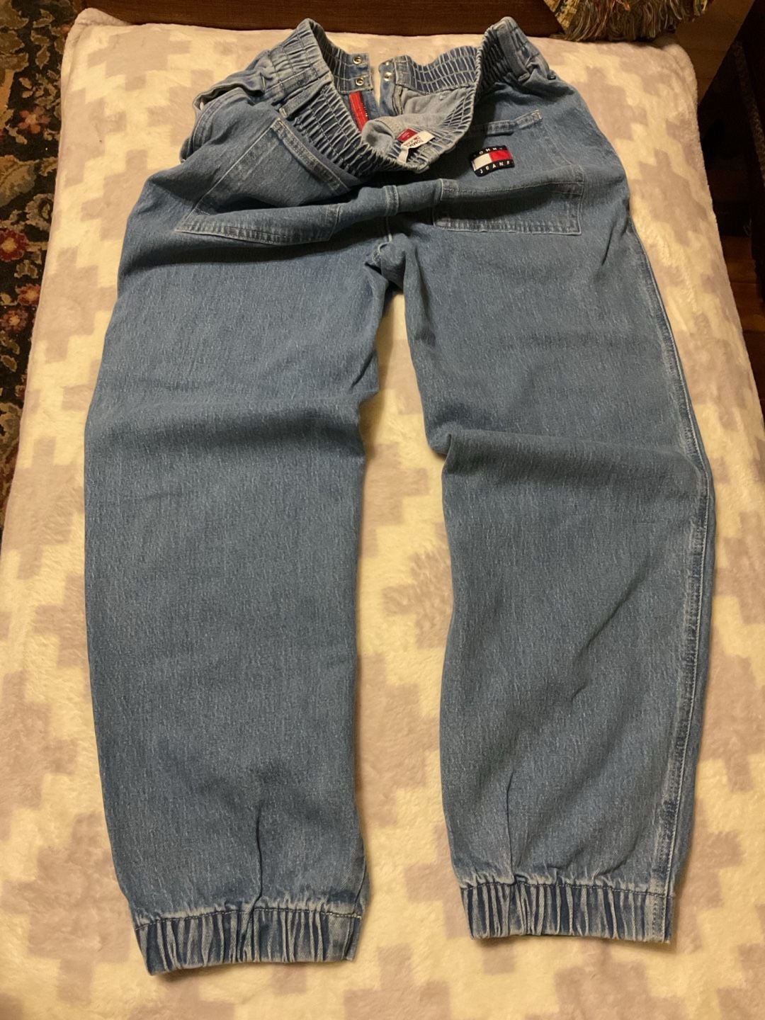 Tommy Jeans Women's Elastic Waist Jogger Jeans Mid Wash Size 6 8