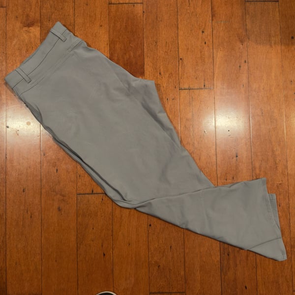 Greg Norman Golf Pants Performance Stretch Gray Size 36x30 Stained