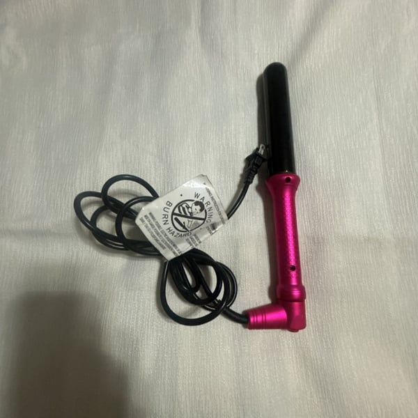 NuMe Pink Tourmaline Hair Curling Wand HB025u Salon 1.25 Inch Styling Iron