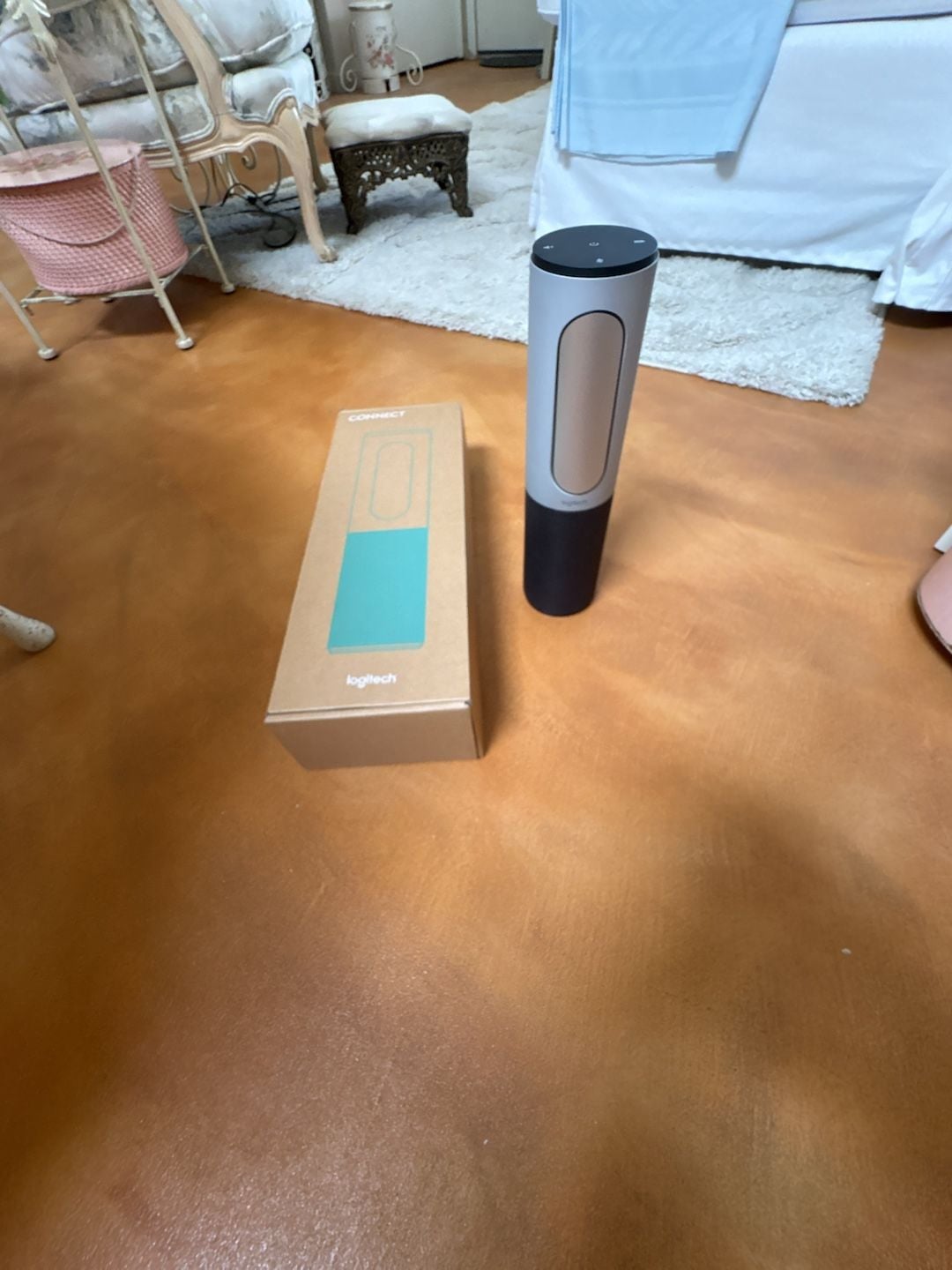 Logitech ConferenceCam Connect Portable Video Conferencing System with Box 2