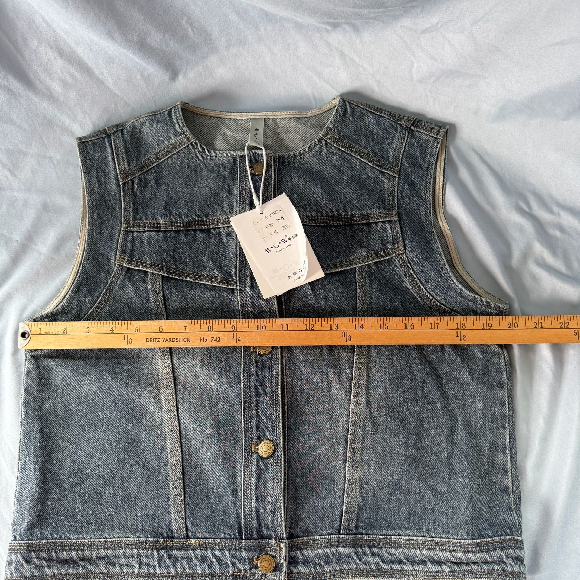 M.G.W Classic Fashion Women's Blue Denim Vest Size M 11