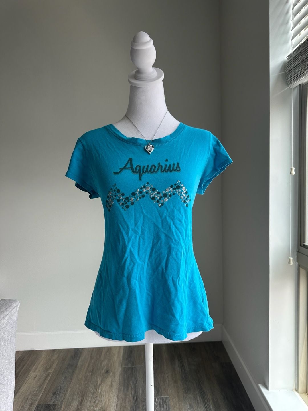 Self Esteem Rocker Girl Aquarius Graphic Tee Aqua Blue Studded Top Juniors XXL 2