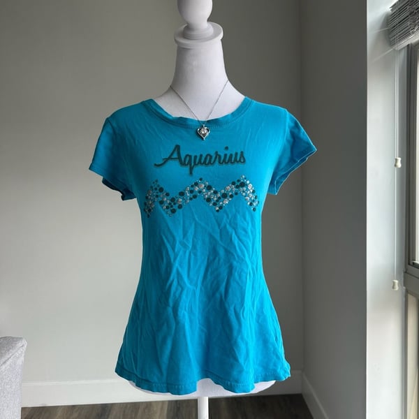 Self Esteem Rocker Girl Aquarius Graphic Tee Aqua Blue Studded Top Juniors XXL