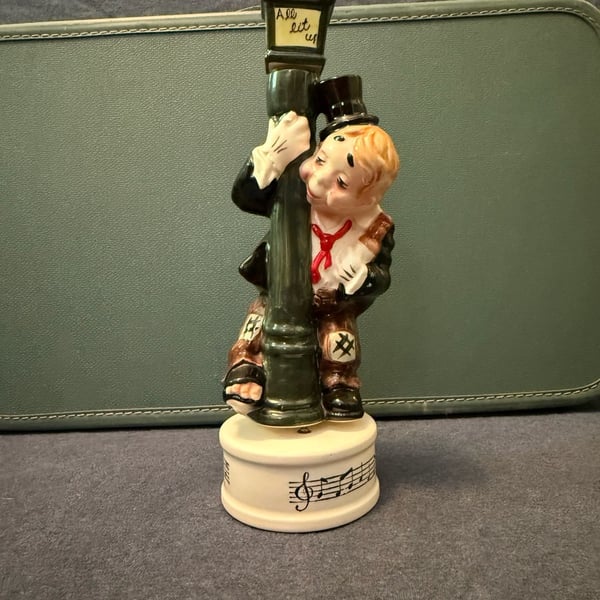 Vintage Ceramic Musical Liquor Decanter Man on Lamppost How Dry I Am