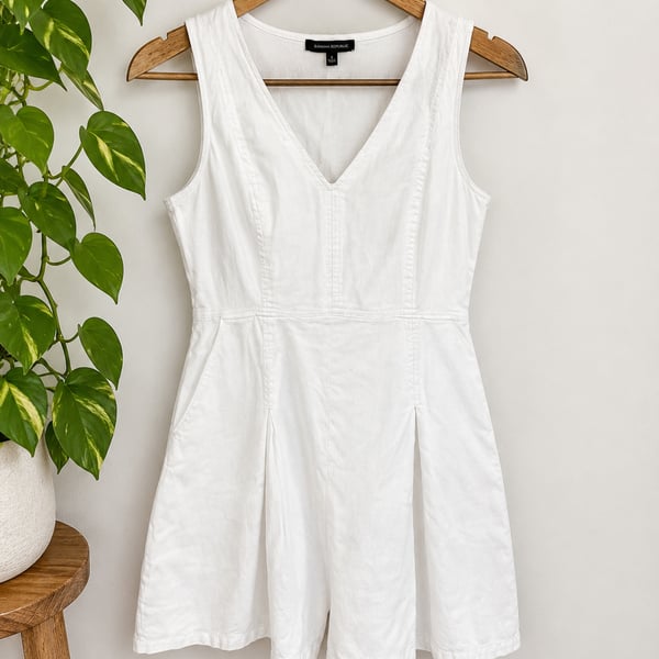 Banana Republic White V-Neck Sleeveless Denim Dress Size 6