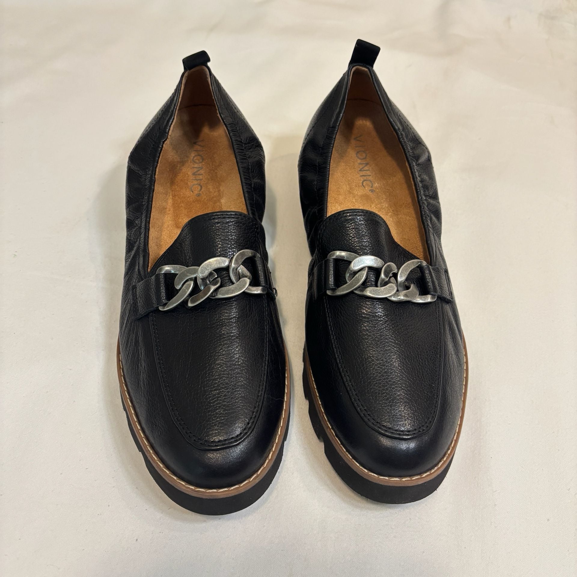Vionic Cynthia Black Chain Loafer Shoes Size 8 Orthotic Support Lug Sole 2