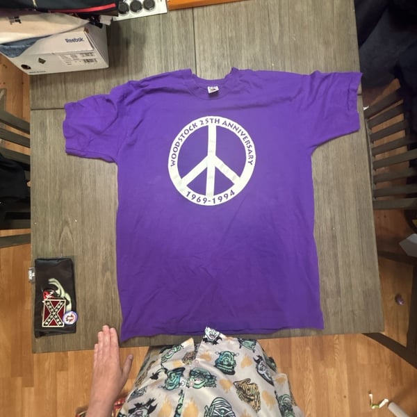 Vintage 1994 Woodstock 25th Anniversary Peace Sign Purple T-Shirt Adult XL
