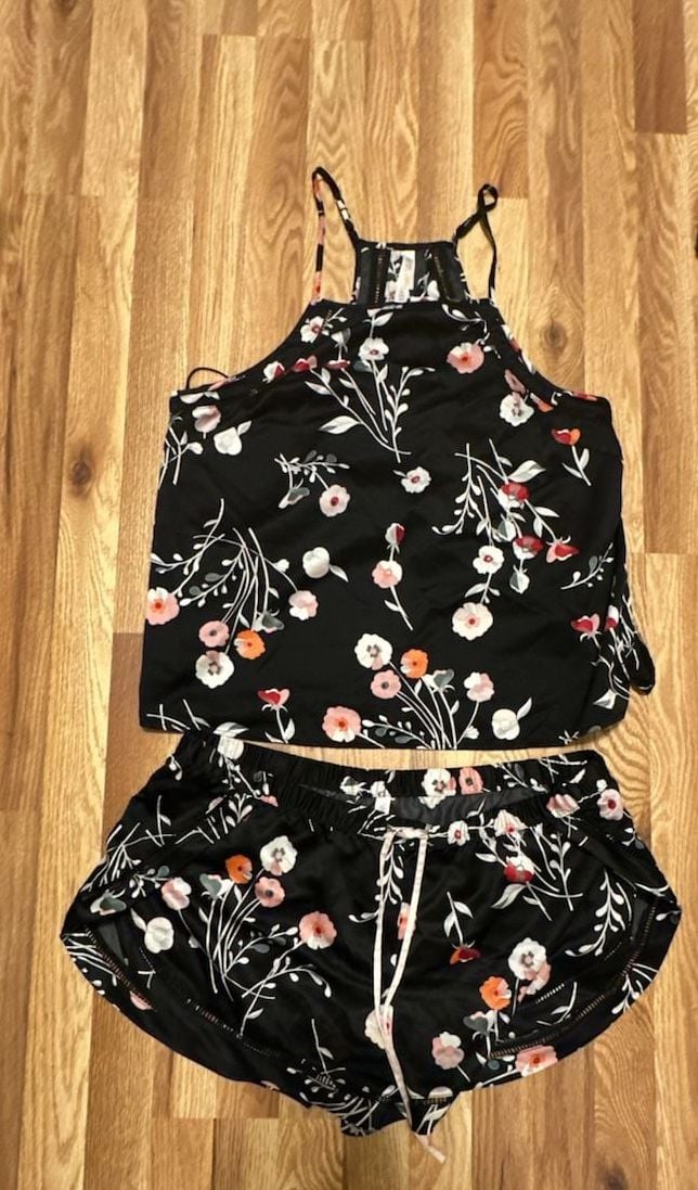 Gilligan & O'Malley Black Floral Silky Satin Lounge PJ Sleep Set XL 4