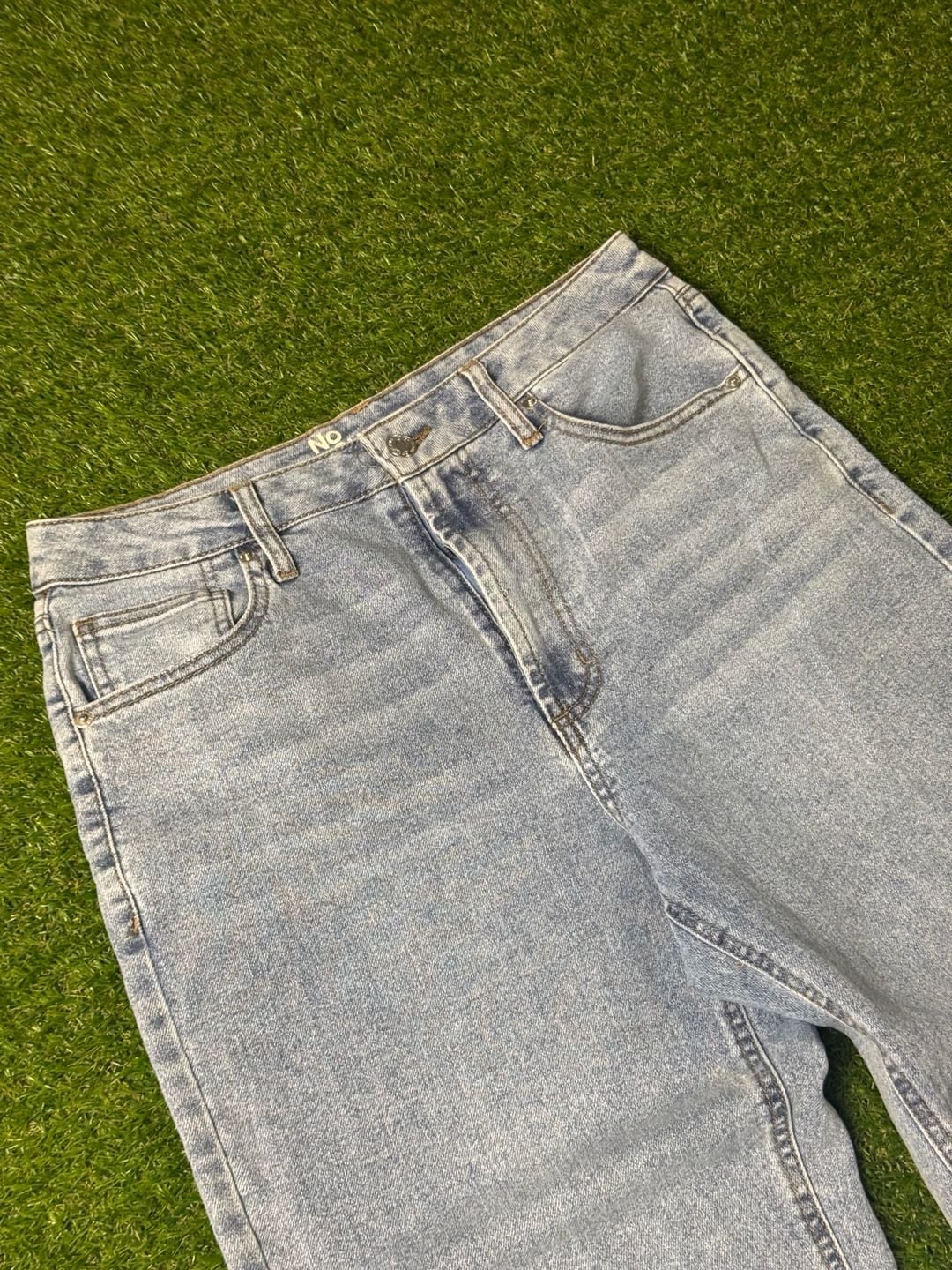 No Boundaries Light Wash High Rise Baggy Jeans Size 10 4