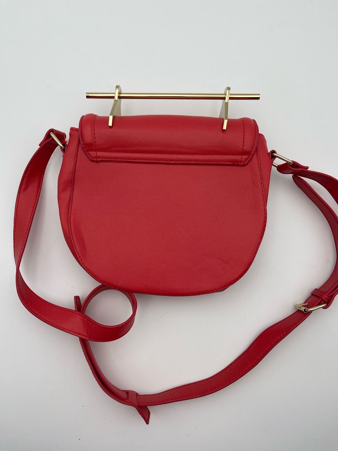 bebe Lily Saddle Crossbody Bag Hibiscus Red 5