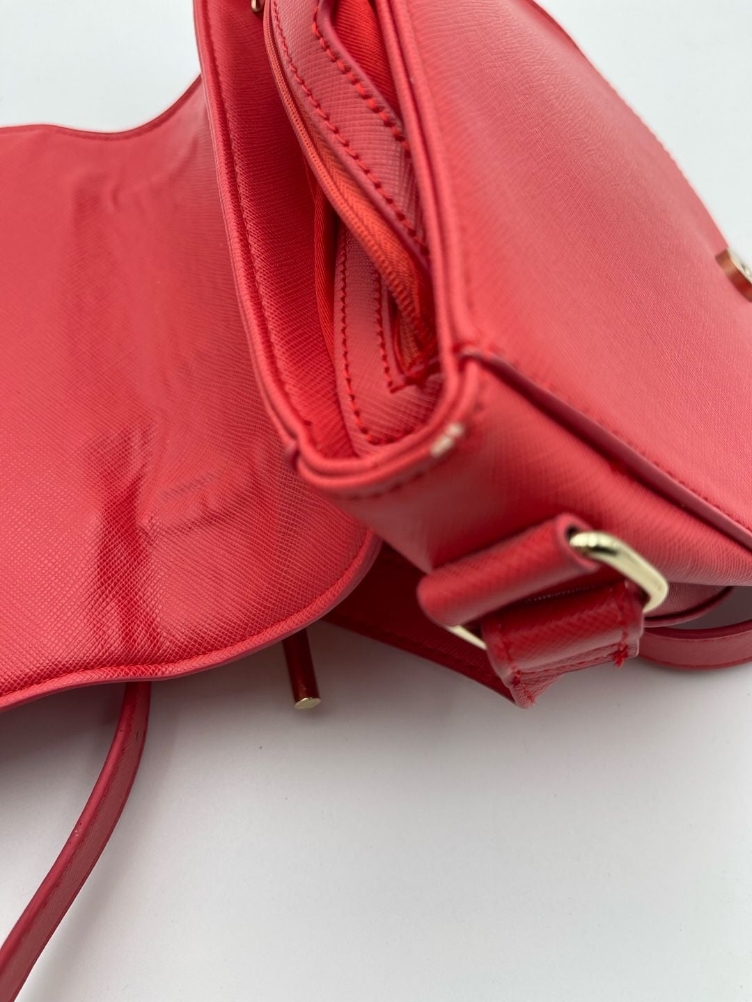 bebe Lily Saddle Crossbody Bag Hibiscus Red 12