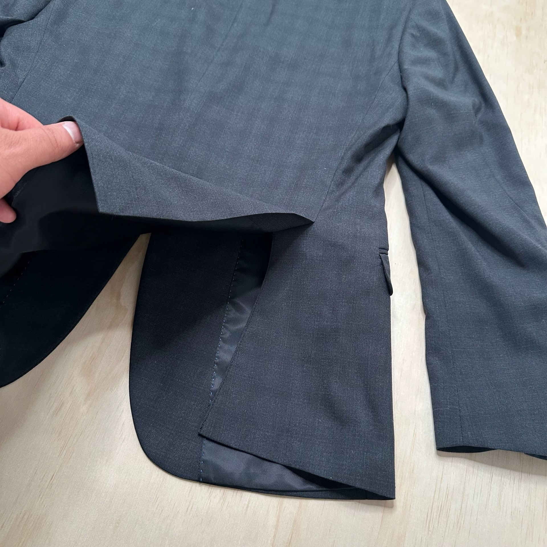 Kenneth Cole Reaction Men's 2-Piece Suit Charcoal Plaid Slim Fit Jacket & Pants 15