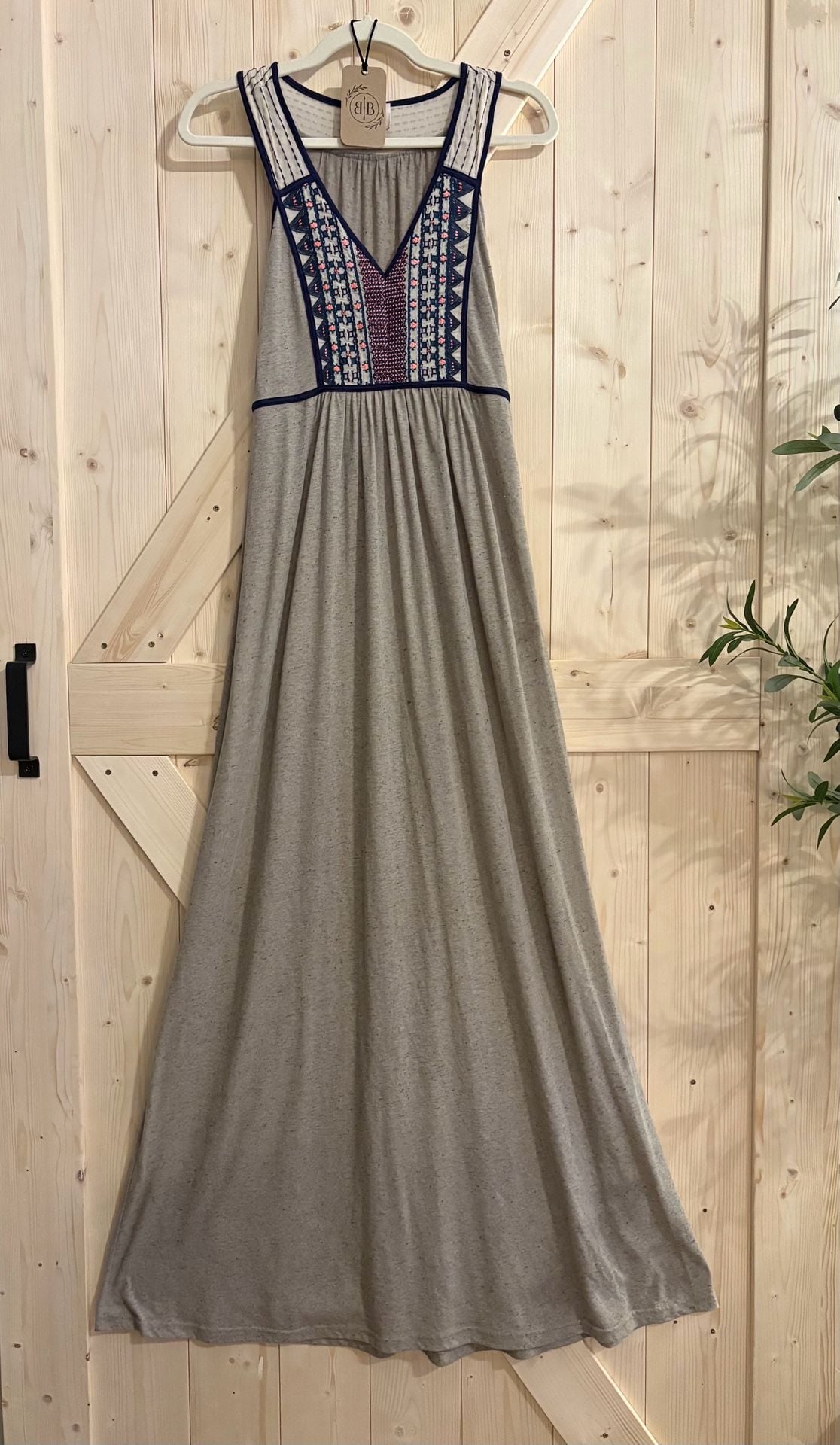 Under skies Grey Embroidered Sleeveless Maxi Dress SMALL 2