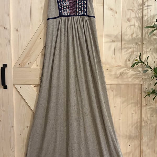 Under skies Grey Embroidered Sleeveless Maxi Dress SMALL