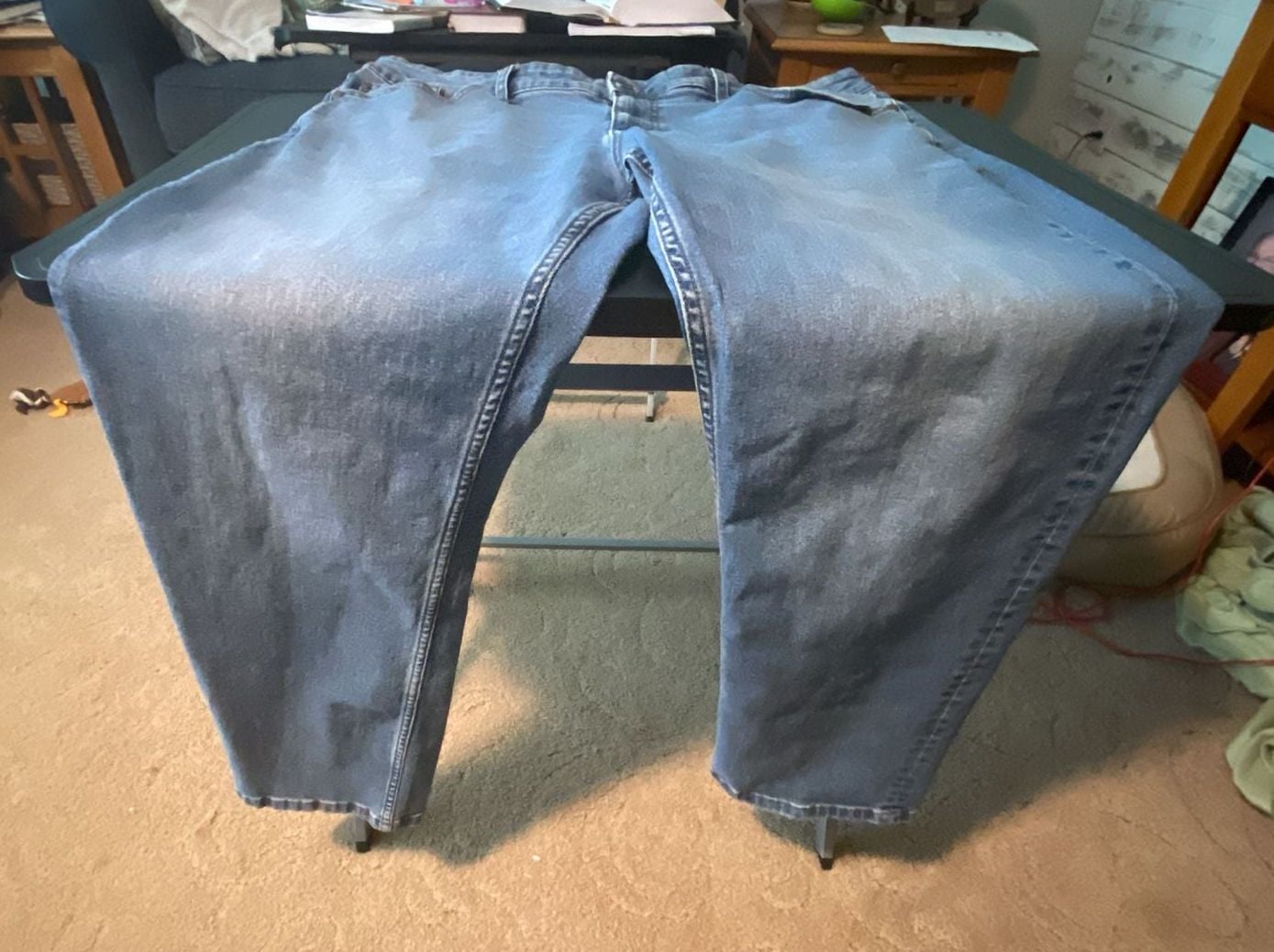 IZOD Men's Straight Fit Blue Wash Stretch Denim Jeans Size 40x29 5
