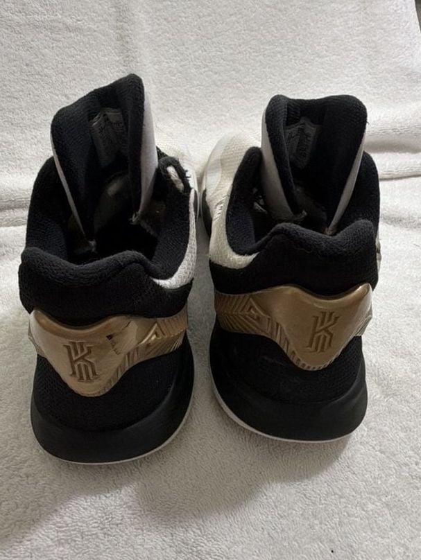 Nike Kyrie Flytrap 2 White Metallic Gold Black Basketball Shoes 13 AO4436-170 5