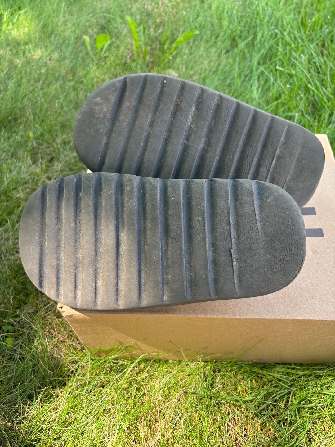 Size 5- Adidas Yeezy Slide Dark Onyx ID5103 6