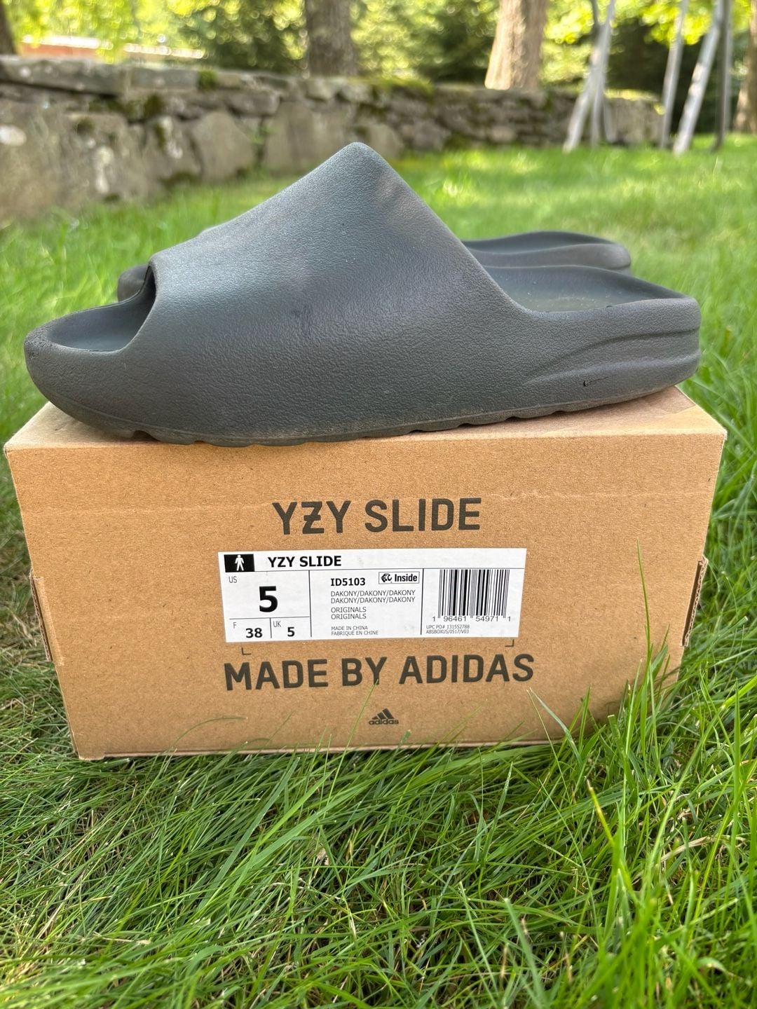 Size 5- Adidas Yeezy Slide Dark Onyx ID5103 9