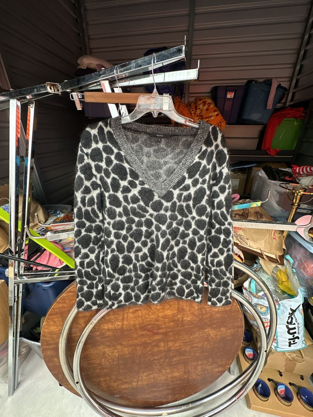 Gucci Black & Grey Leopard Print Mohair Wool V-Neck Sweater Size S 2