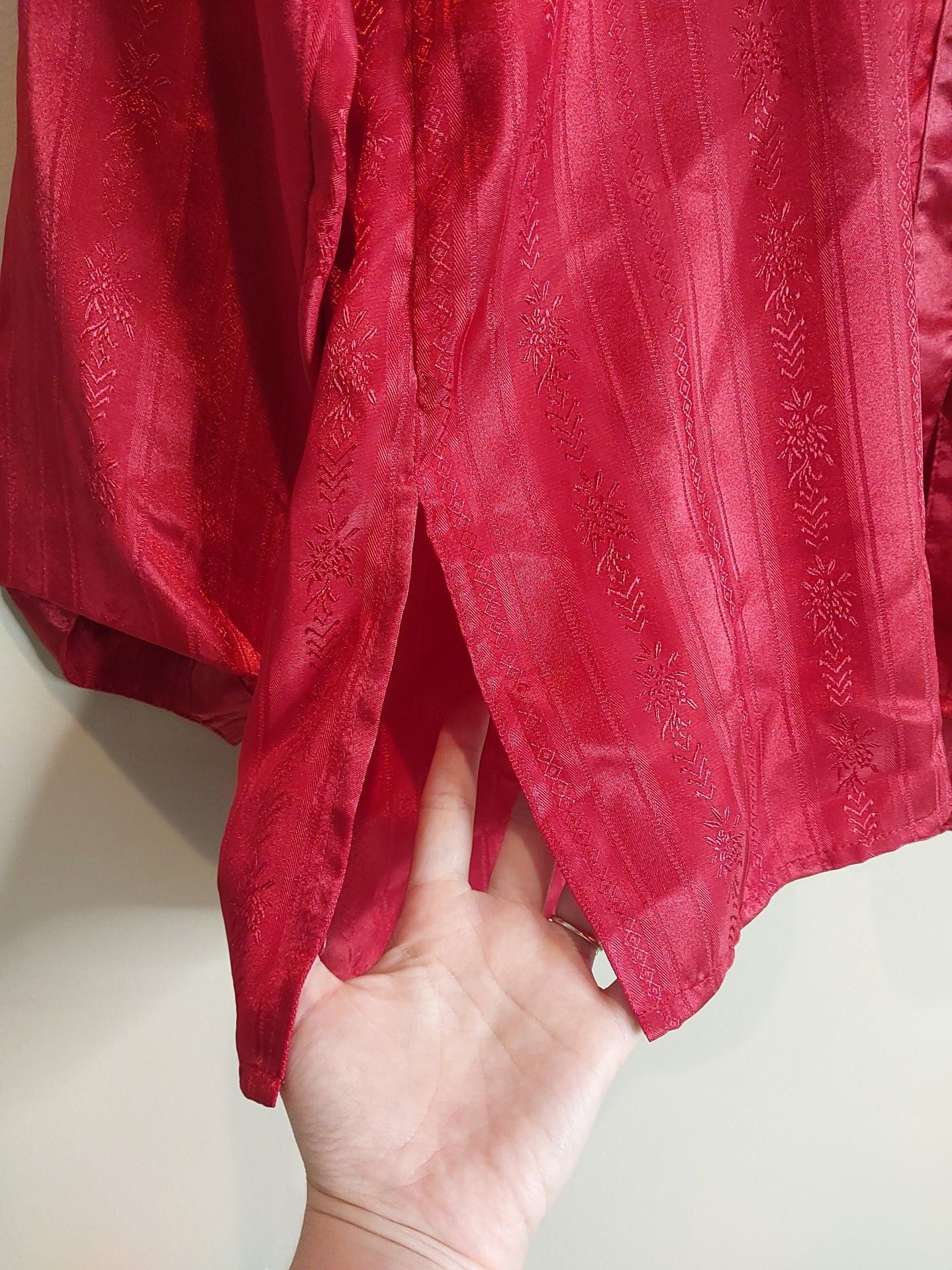Vtg Victoria's Secret Gold Label Button Front Satin Red Brocade Sleep Shirt and pants size S 8