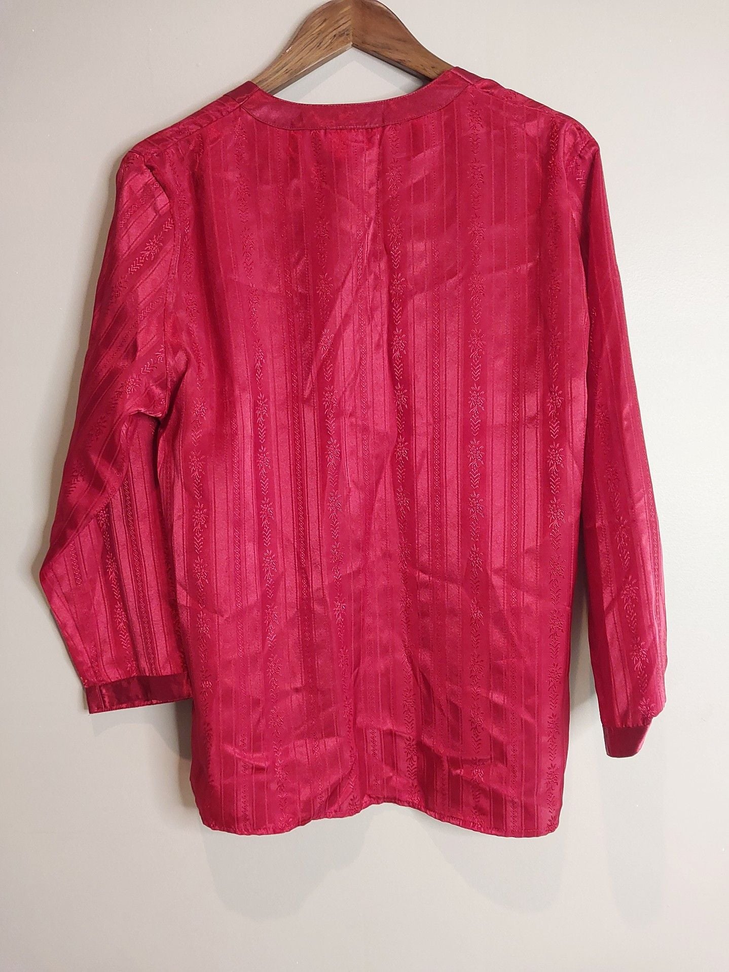 Vtg Victoria's Secret Gold Label Button Front Satin Red Brocade Sleep Shirt and pants size S 9