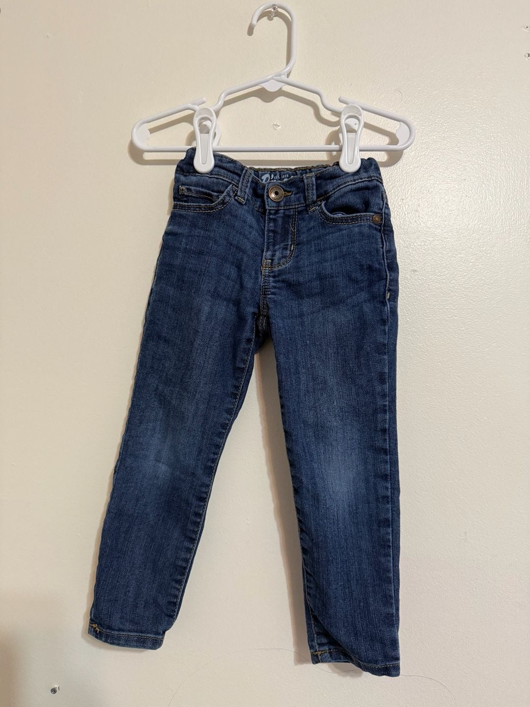 OshKosh B'gosh Toddler Dark Blue Wash Super Skinny-Leg Jeans 2