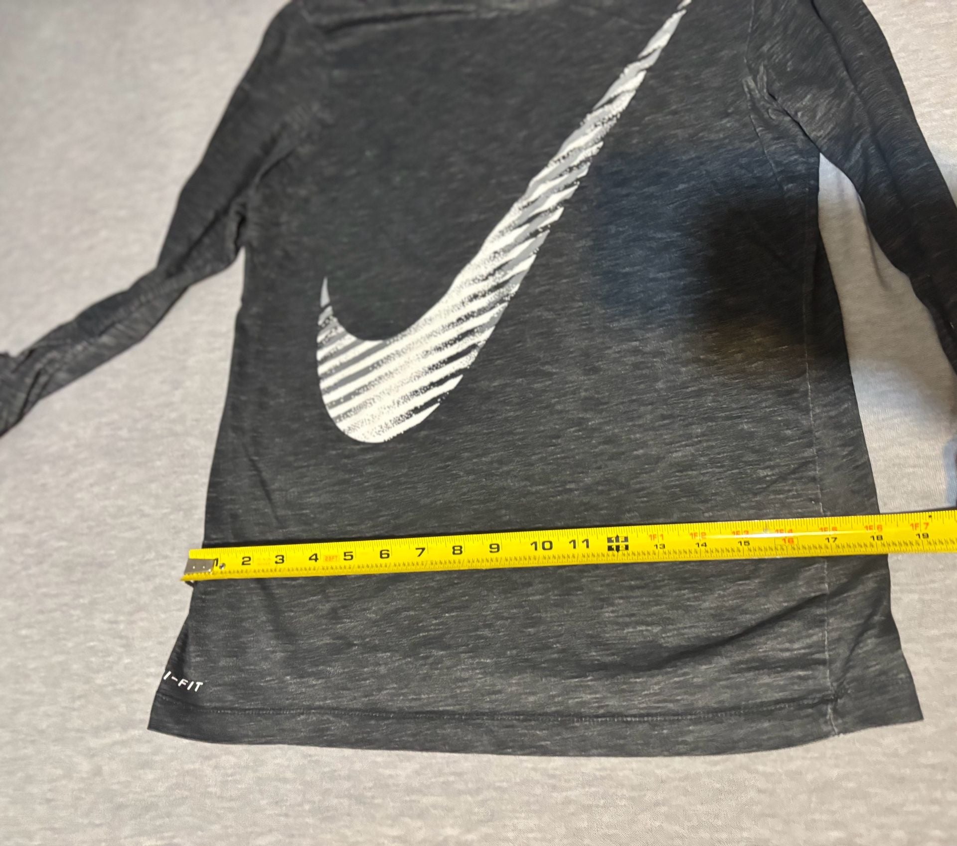 Nike Tee Dri-Fit Big Swoosh Long Sleeve Athletic Shirt - has staining 11