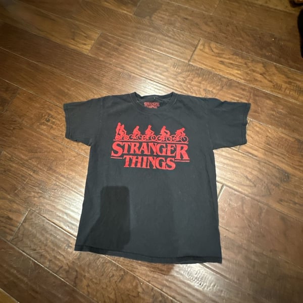 Stranger Things Netflix Official Merchandise Red Bike Silhouettes Logo Black T-Shirt XS